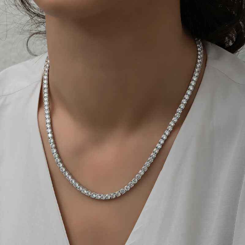 4 mm White Stone Waterway Women's Silver Necklace