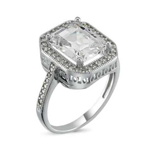 Bague en argent pour femme avec baguette carrée