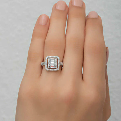 Bague en argent pour femme taille baguette