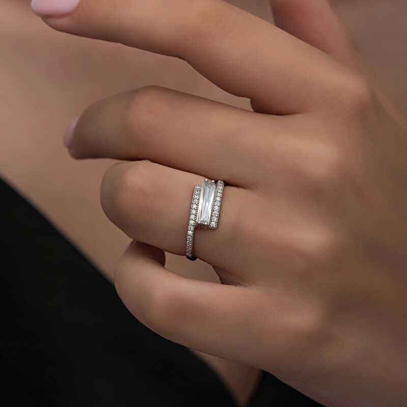Baguette Stone Women's Silver Ring
