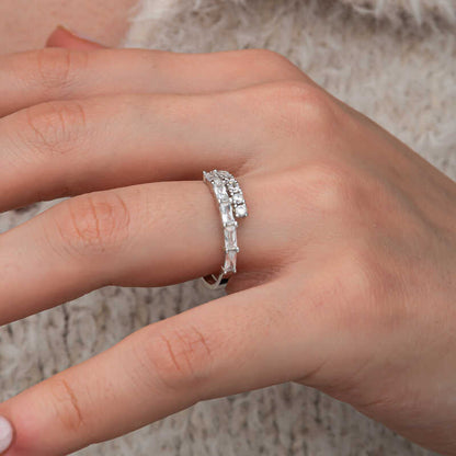 Bague demi-créole en argent pour femme avec pierre baguette