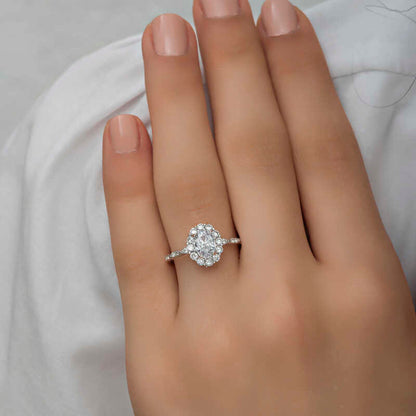 Bague en argent pour femme avec pierre ovale blanche