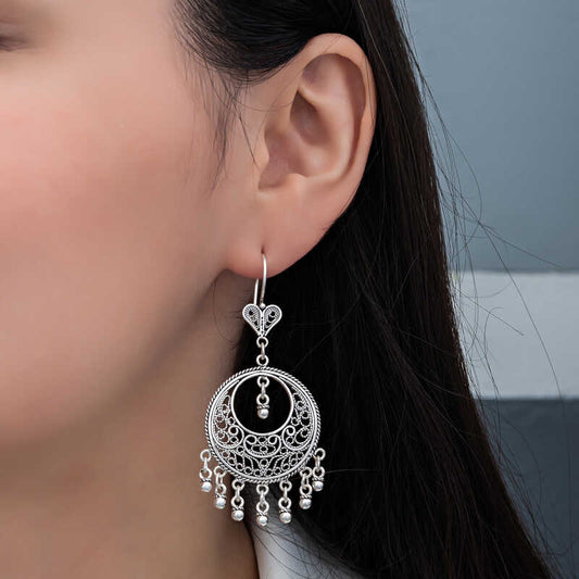 Filigrane Ohrringe aus Silber mit Kreisen für Damen