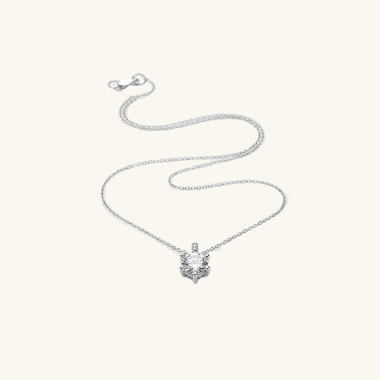 Flower Pattern Women's Silver Necklace