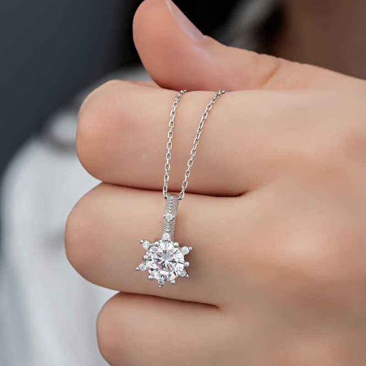 Flower Pattern Women's Silver Necklace