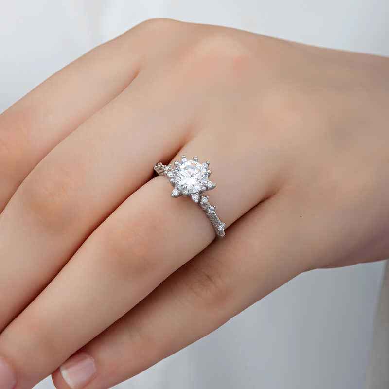 Flower Pattern Women's Silver Ring