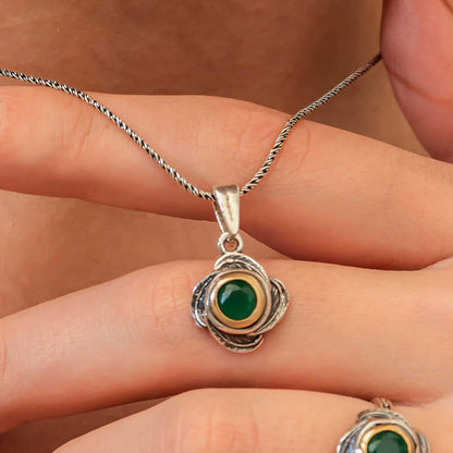 Flower Patterned Authentic Women's Silver Necklace