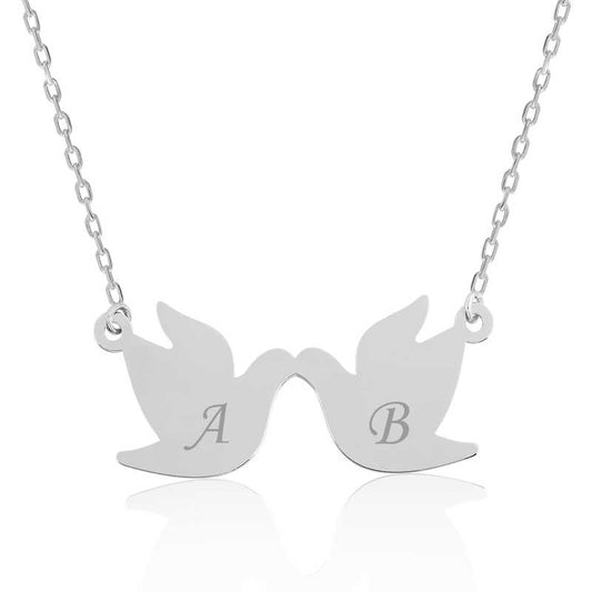 Collier en argent gravé avec lettres Double Doves
