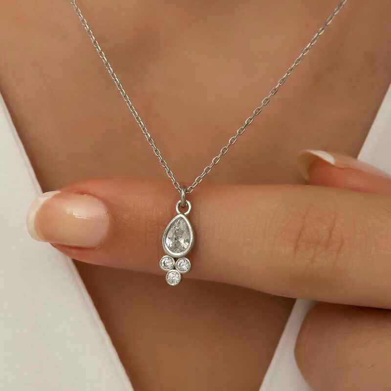 Dewdrop Solitaire Women's Silver Necklace
