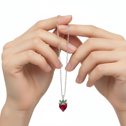 Erdbeerfigur Frucht Silber Halskette