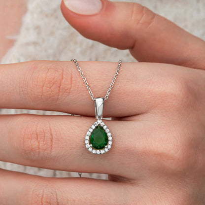 Collier en argent pour femme avec pierre émeraude en forme de goutte