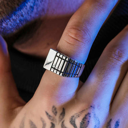 Bague en argent à motifs pour homme
