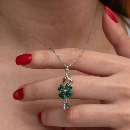 Rotating Green Clover Women's Silver Pendant