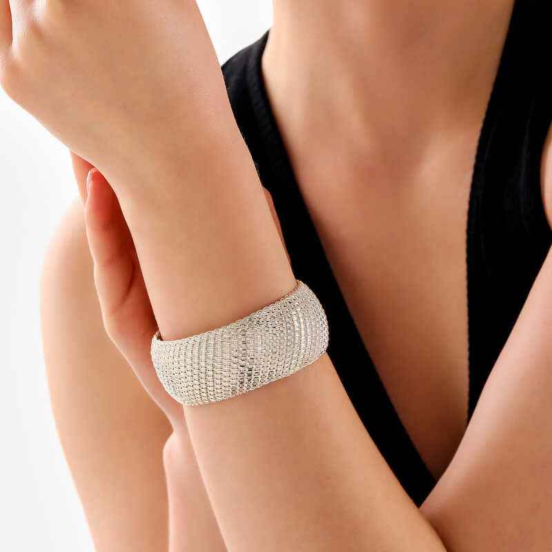 Handcrafted Pen Design Women's Silver Bracelet