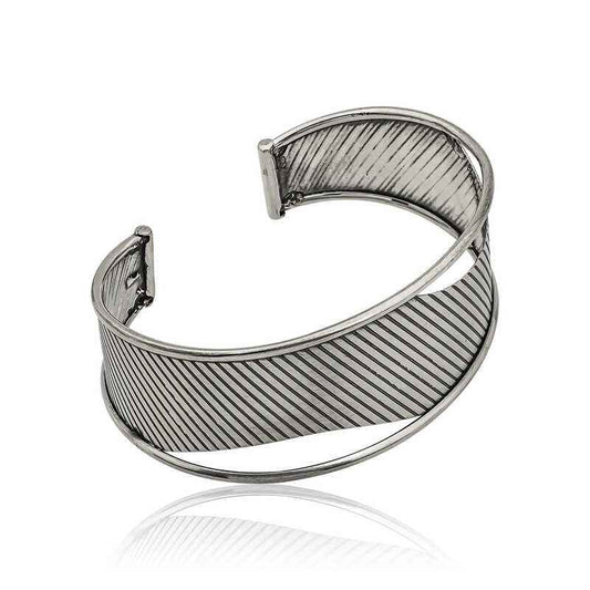 Antiqued Pattern Women's Silver Bracelet