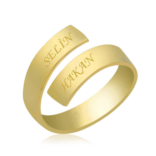Bague en argent plaqué or avec nom en spirale d'amour