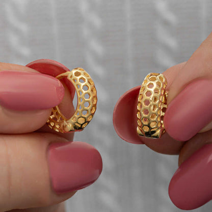 Boucles d'oreilles en argent plaqué or motif nid d'abeille pour femme