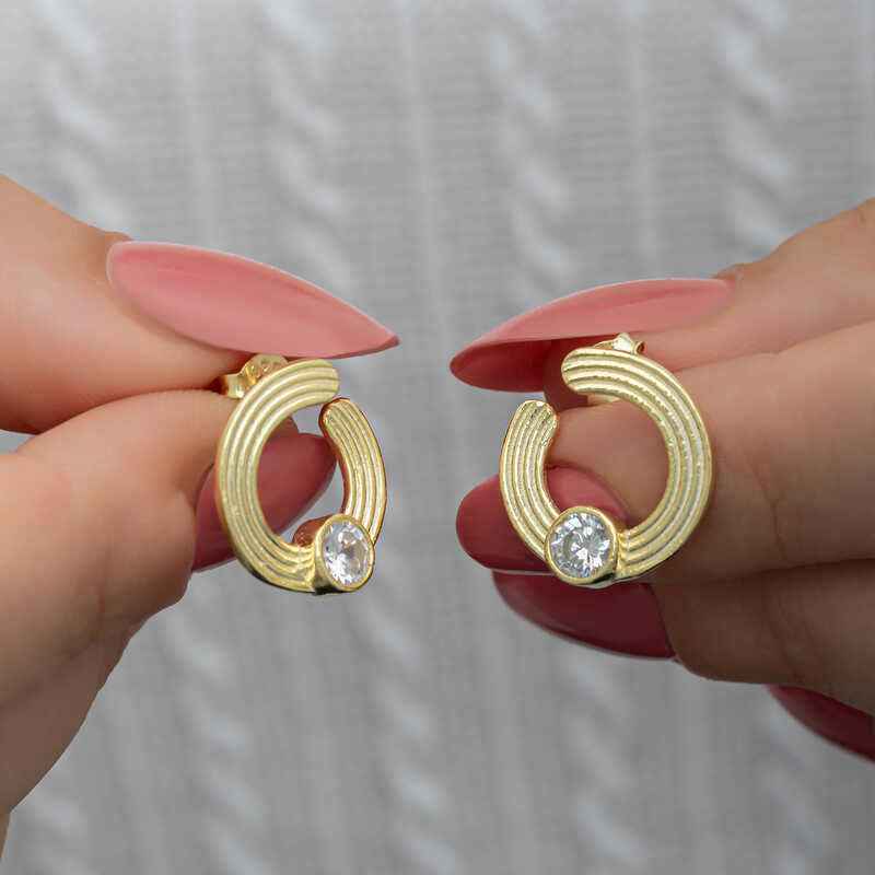 Gold Plated Single Stone Stud Women's Silver Earring