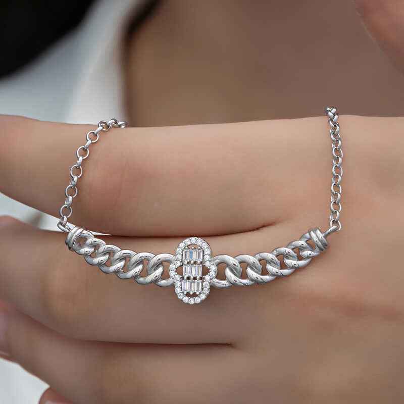 Gurmet Chain Fatma's Hand Baguette Stone Women's Silver Pendant