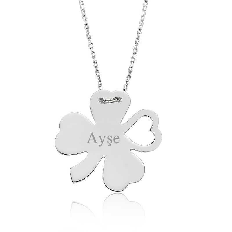 Nom : Collier en argent pour femme avec nom de trèfle