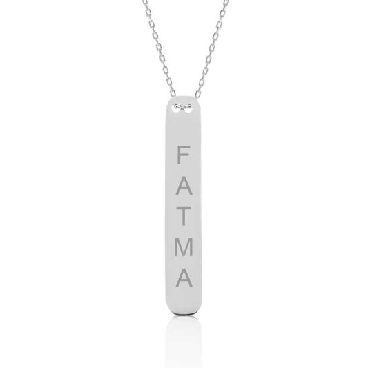 Collier en argent avec pendentif en forme de barre de nom