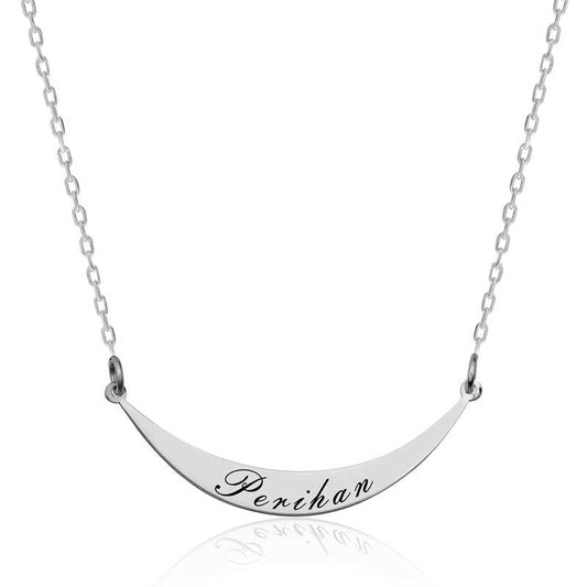 Collier en argent avec plaque signalétique