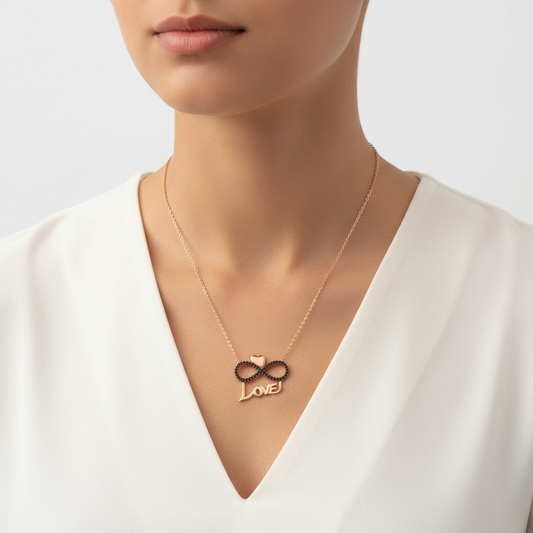 Collier en argent pour femme avec cœur et amour infini