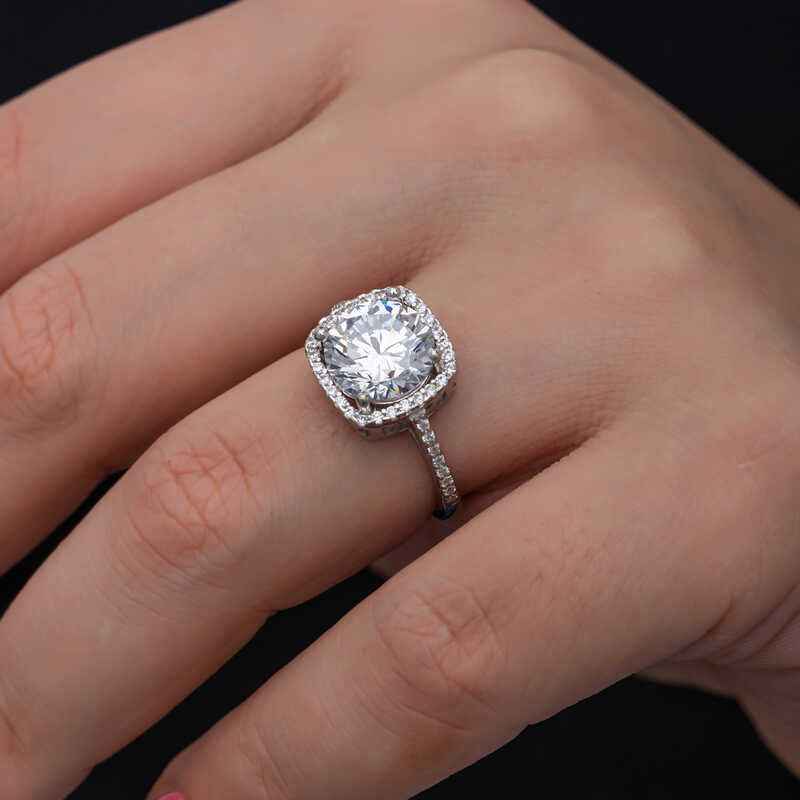 Square Setting Single Stone Women's Silver Ring