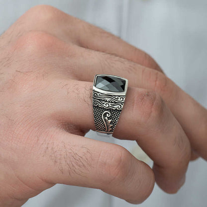 Bague en argent pour homme avec motif de pierre taillée