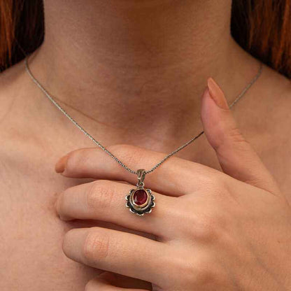 Red Stone Flower Model Women's Silver Necklace