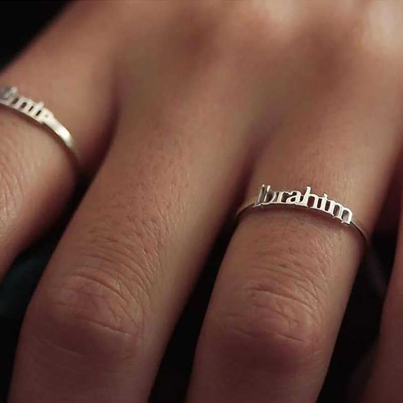 Bague en argent pour femme avec nom personnalisable