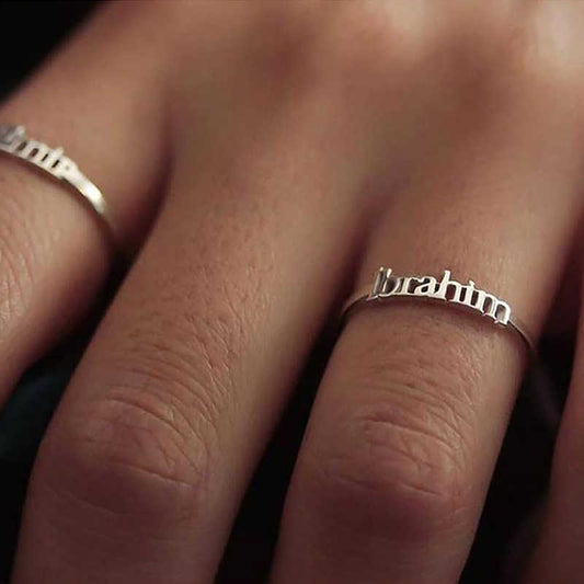 Bague en argent pour femme avec nom personnalisable