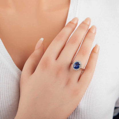 Bague en argent pour femme avec pierre bleue ovale