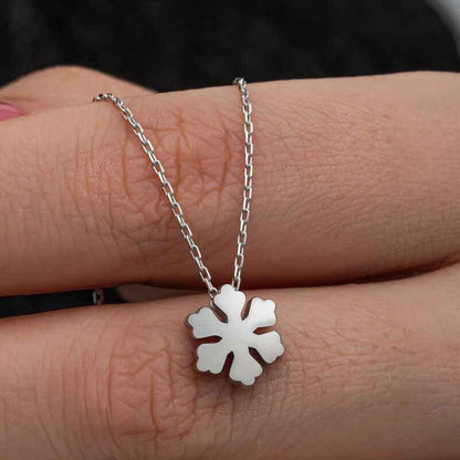 Minimal Snowflake Women's Silver Necklace