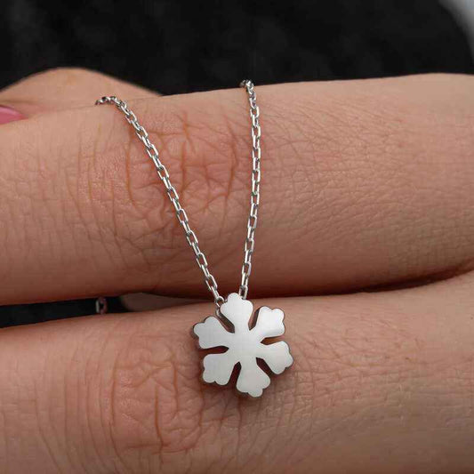 Minimal Snowflake Women's Silver Necklace