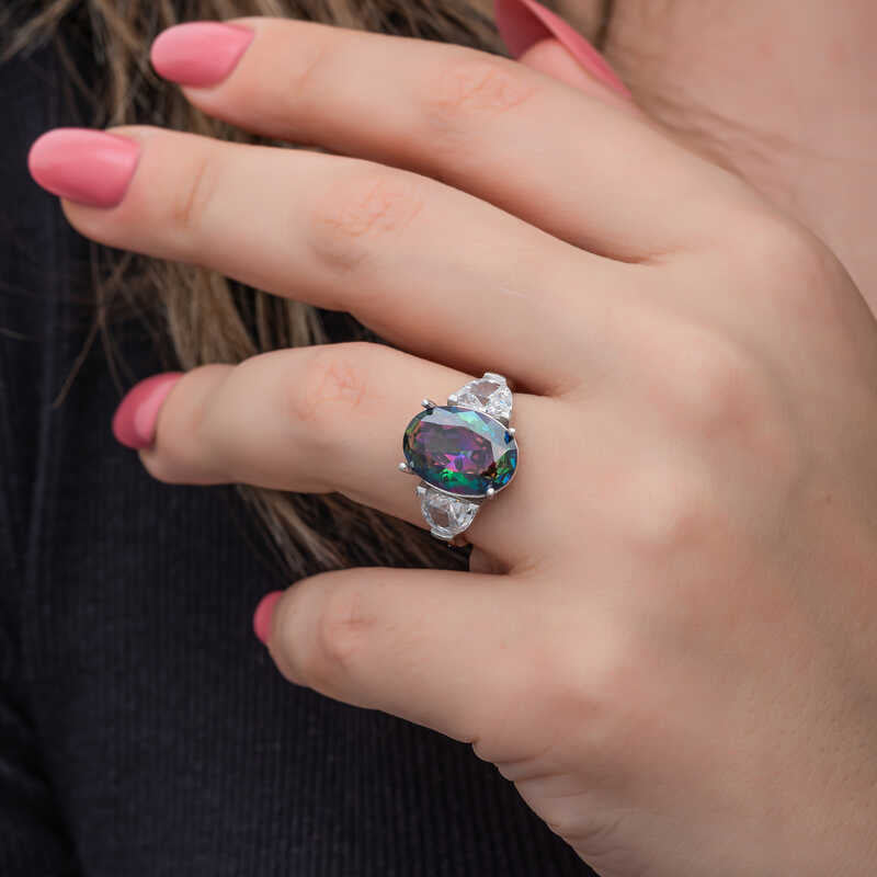 Bague en argent pour femme avec pierre de zircon mystique