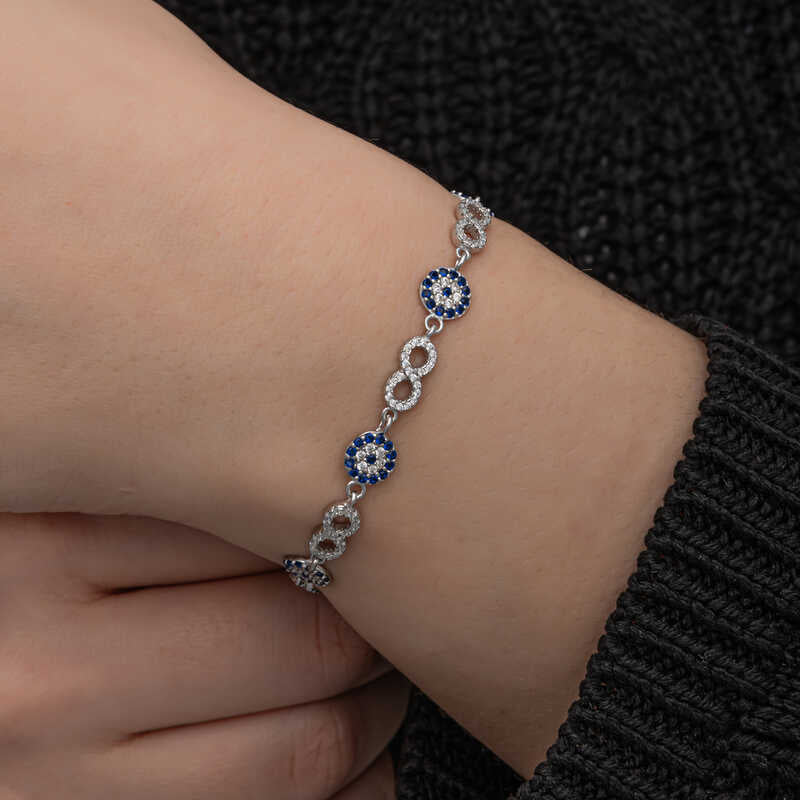 Bracelet en argent pour femme avec perles infinies et mauvais œil