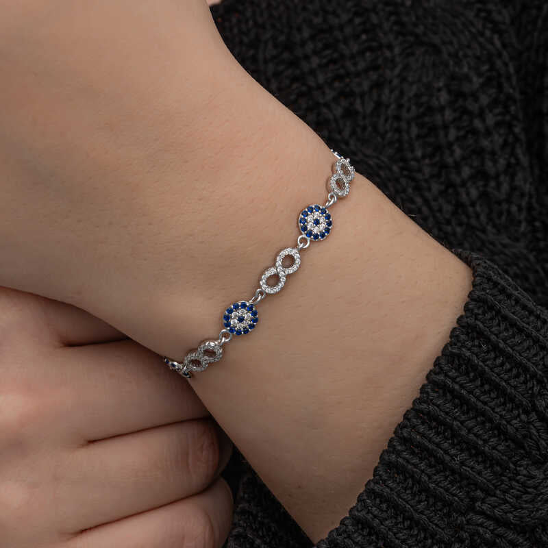 Bracelet en argent pour femme avec perles infinies et mauvais œil