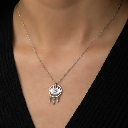 Collier pendentif en argent contre le mauvais œil