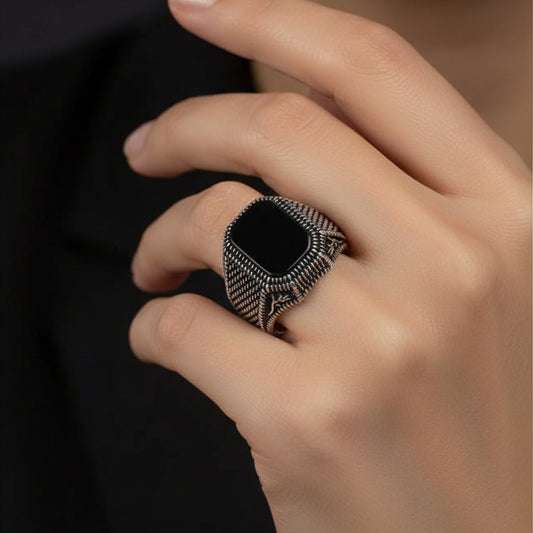 Onyx Stone Patterned Men's Silver Ring