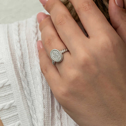 Bague en argent pour femme avec pierre de zircon ovale