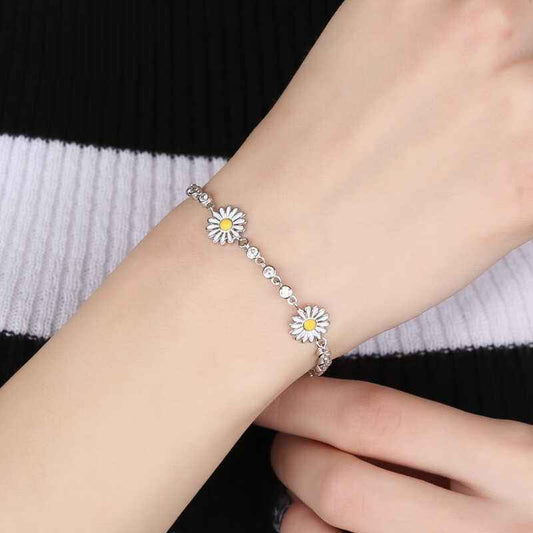 Daisy Women's Silver Bracelet