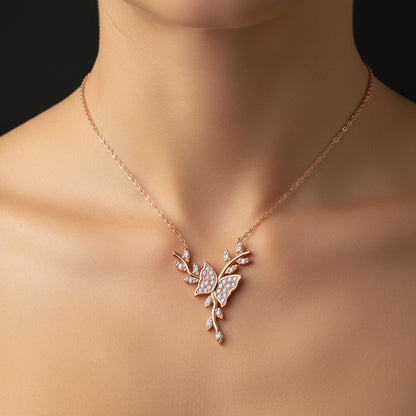 Schmetterling auf Zweig Rose vergoldet Damen Silber Halskette
