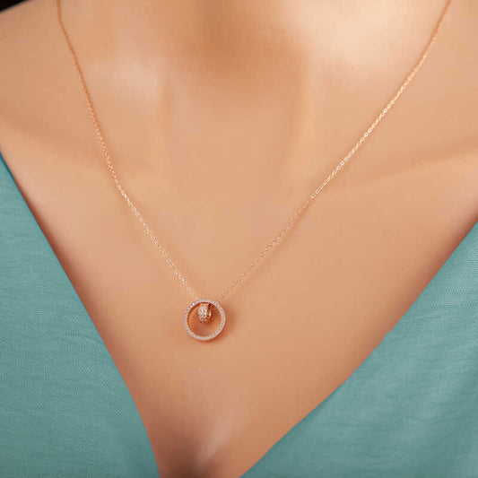 Damen-Halskette aus rosévergoldetem Silber mit ineinandergreifendem Ring