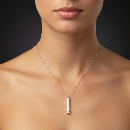 Damen-Halskette mit offenem Balken und Namensgravur aus rosévergoldetem Silber