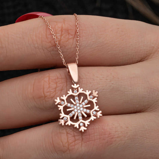 Collier en argent plaqué or rose avec flocon de neige pour femme