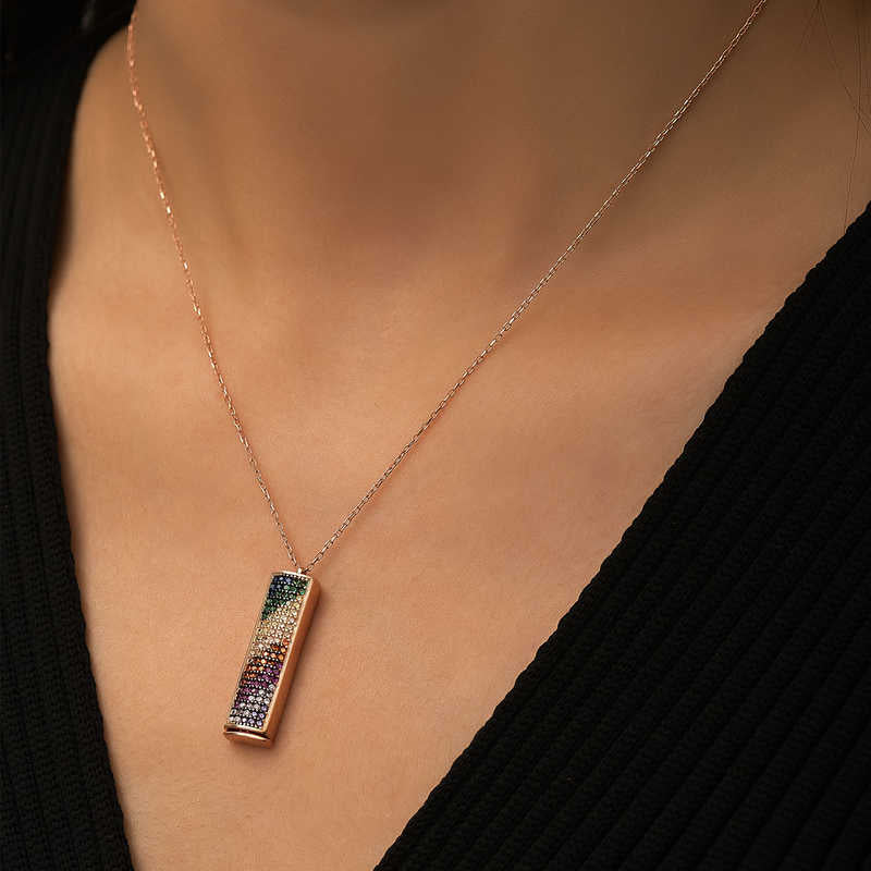 Collier personnalisé en argent plaqué rose arc-en-ciel