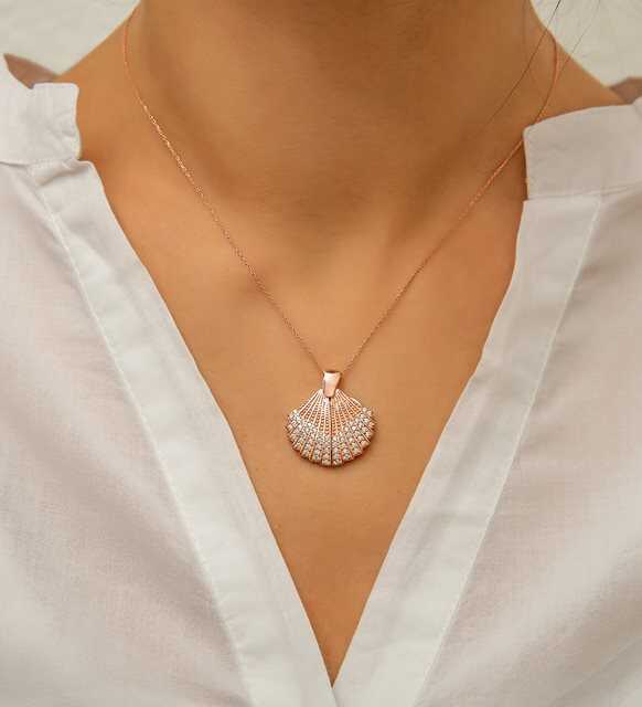 Collier en argent plaqué rose personnalisé pour femme avec huître