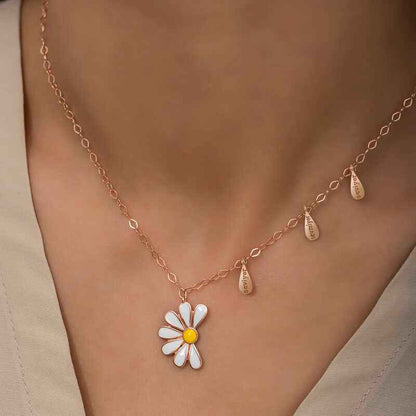Rose Plated Daisy "He Loves Me, He Loves Me Not" Women's Silver Necklace