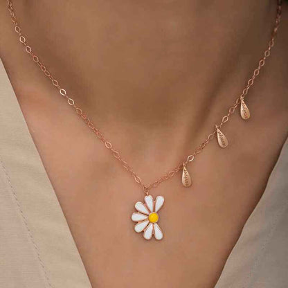 Rose Plated Daisy "He Loves Me, He Loves Me Not" Women's Silver Necklace